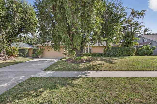 Building Photo - 1776 The 12th Fairway