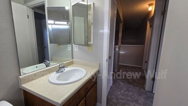 Building Photo - 2530 Keystone Ave