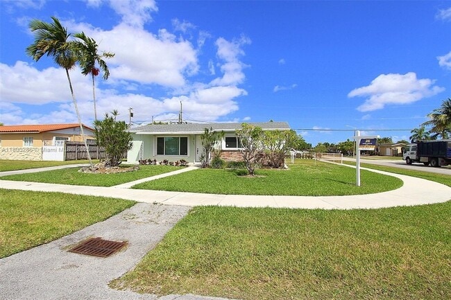 Primary Photo - 6203 SW 108th Pl