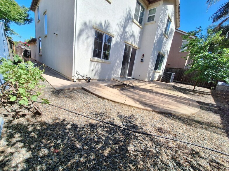 Building Photo - 5066 Trouville Ln