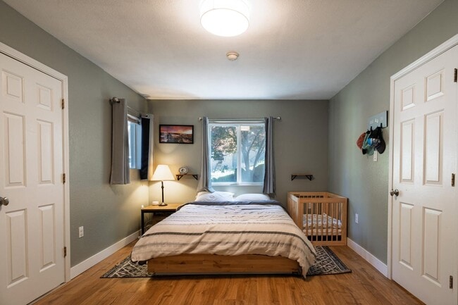 Building Photo - Three Bedroom House in Lynnewood
