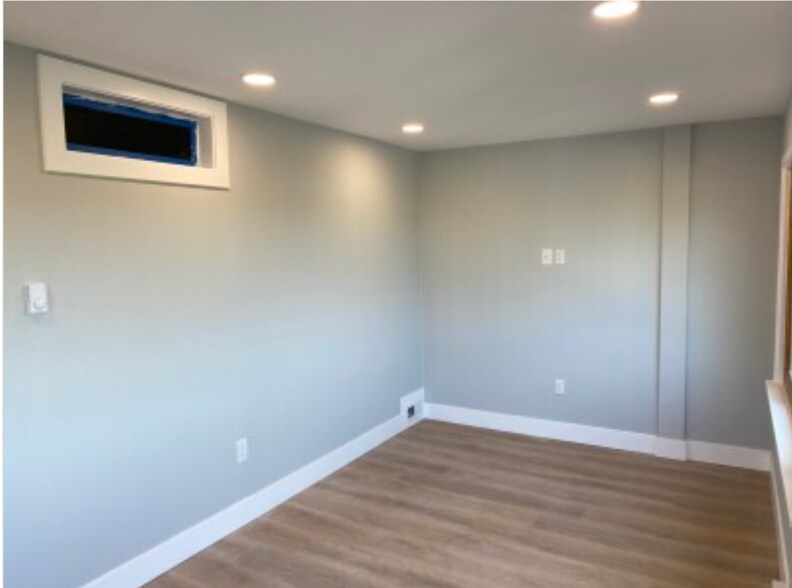Building Photo - 31 Faywood Ave