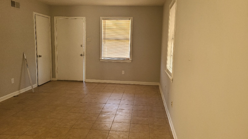 Building Photo - 3881 Windy Ave