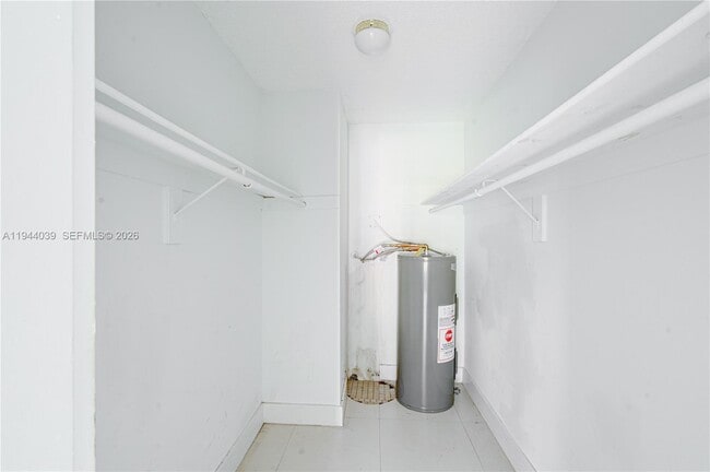 Building Photo - 5102 NW 79th Ave