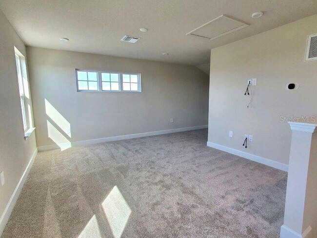 Building Photo - 16855 Castoro Dr