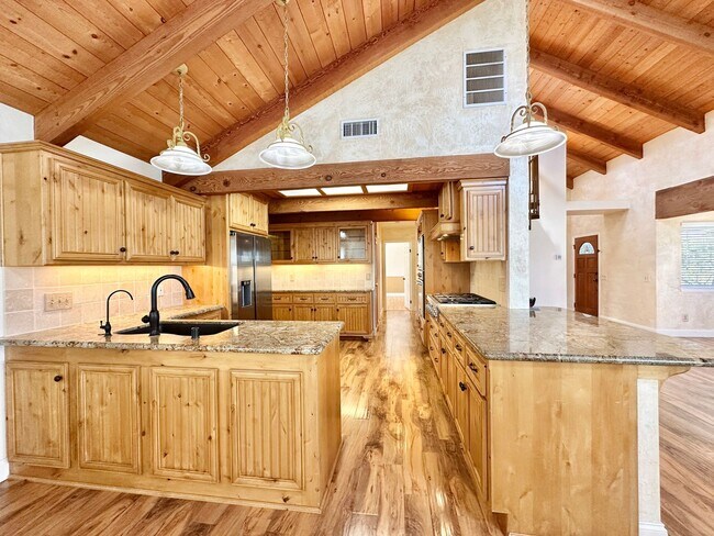 Building Photo - Beautiful Home, in Quiet Country Setting, Large, Private, Fenced Yard Space, with Landscaper Incl...