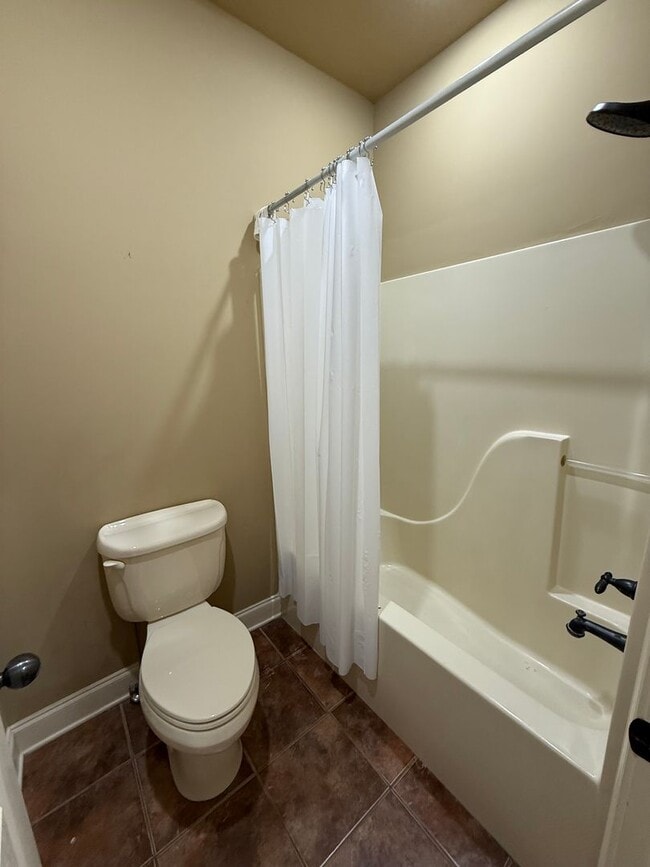 Building Photo - 2520 Granite Pointe