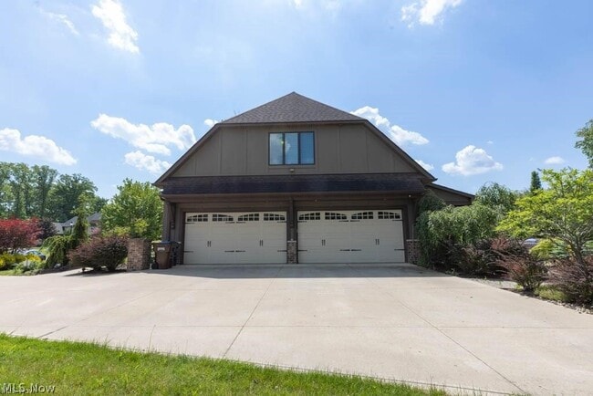 Building Photo - 3600 Oxford Cir