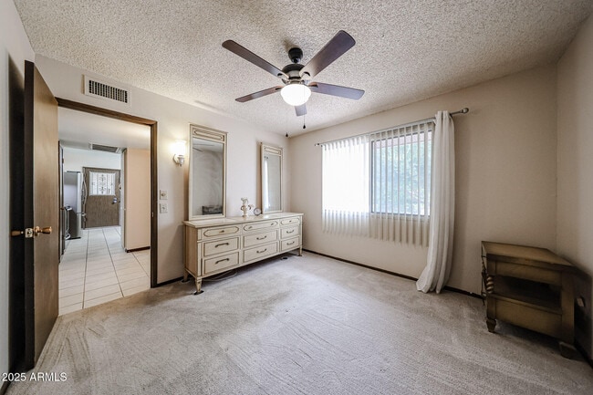 Building Photo - 9714 W Terrace Ln