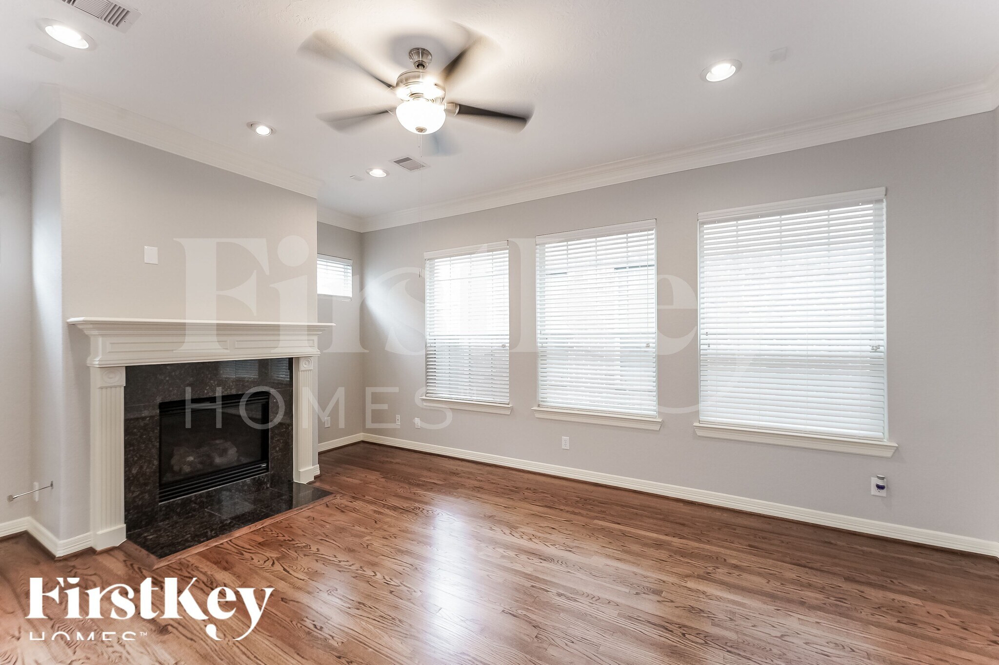 Building Photo - 3215 Holly Thicket Dr