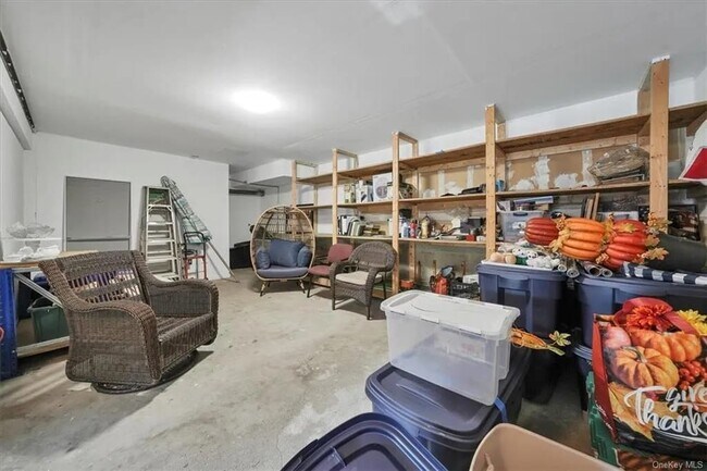 Building Photo - 21 Winchester Dr