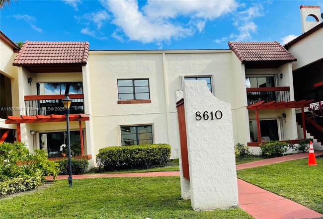 Building Photo - 8610 SW 149th Ave