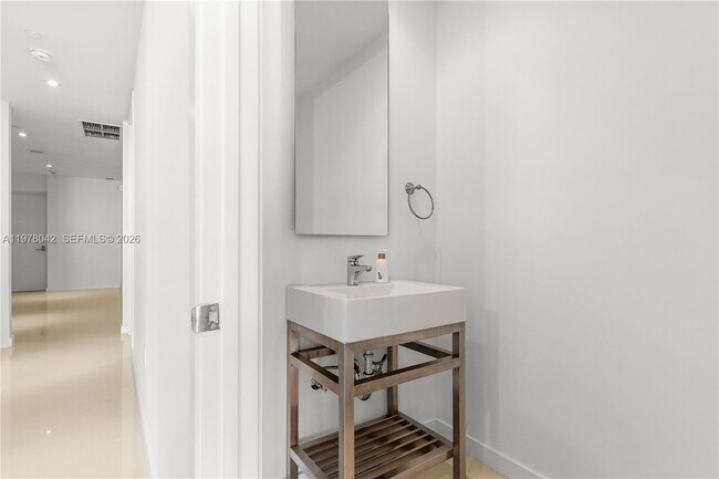 Building Photo - 1100 Biscayne Blvd