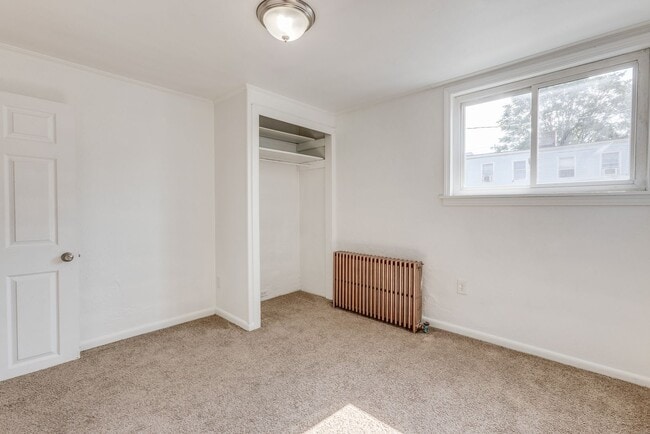 Building Photo - Available August  2026 - Great 3 Bedroom Mt. Washington Home w/ Spacious Open-Living!