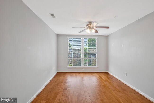 Building Photo - 502 Mathias Hammond Way