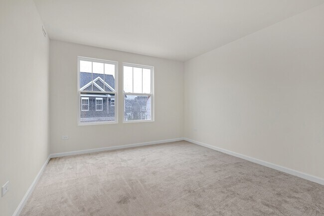 Building Photo - 5917 Hawkweed Dr