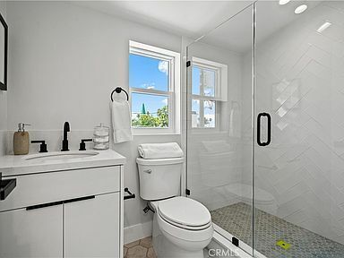 Building Photo - 603 Iris Ave