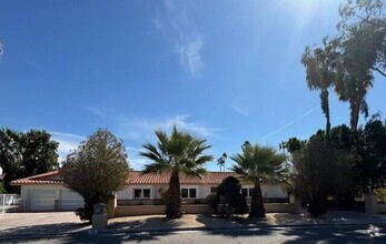 Building Photo - 530 N Arquilla Rd