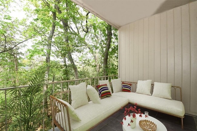 Building Photo - 6529 Bayou Glen Rd