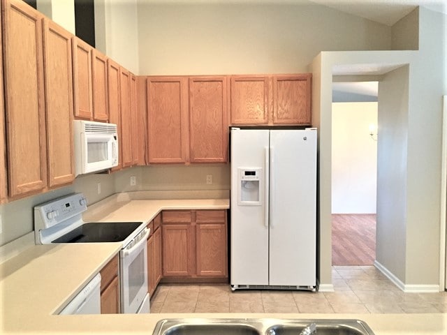 Building Photo - 636 Longcrest Ln