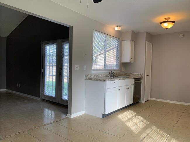 Building Photo - 7026 Rockergate Dr