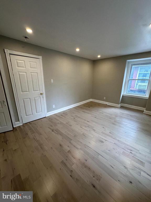 Building Photo - 4710 Warrington Ave