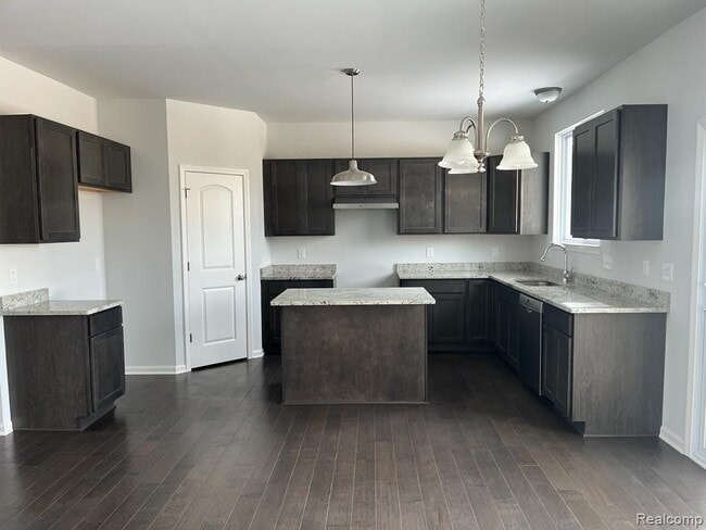 Building Photo - 55810 Worlington Ln