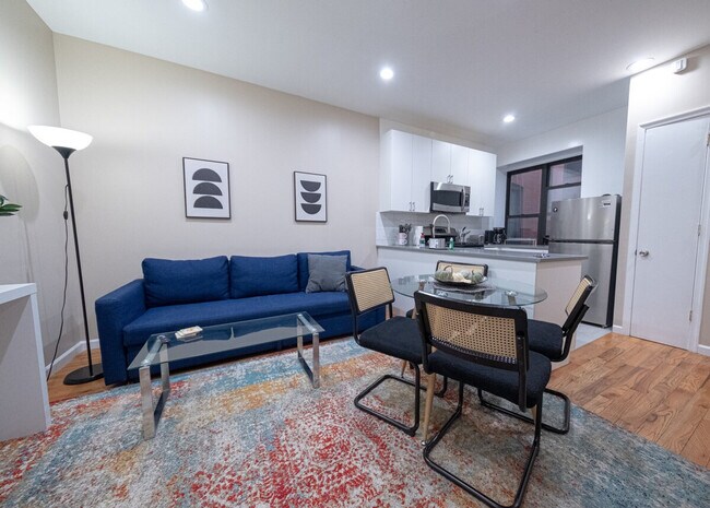 Building Photo - 230 W 113th St