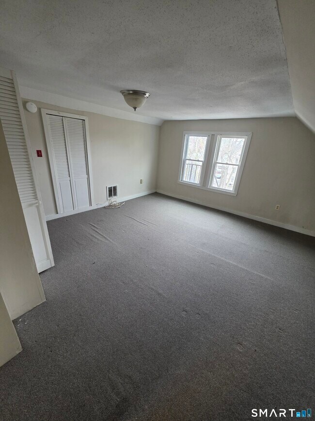 Building Photo - 49 Springdale Ave