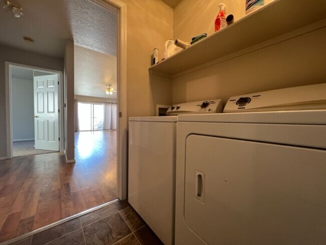 Building Photo - 2890 S Ladera Pl