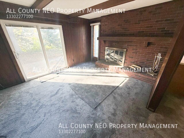 Building Photo - 2192 Hoch Dr