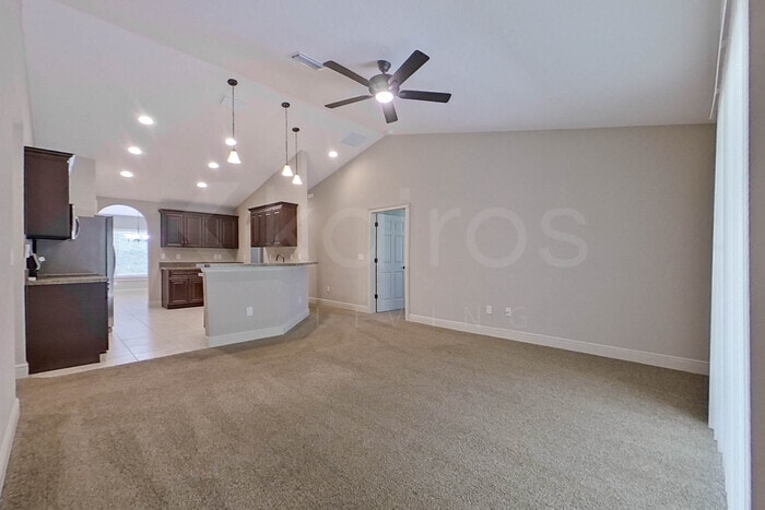 Building Photo - 6 Malauka Radial Dr