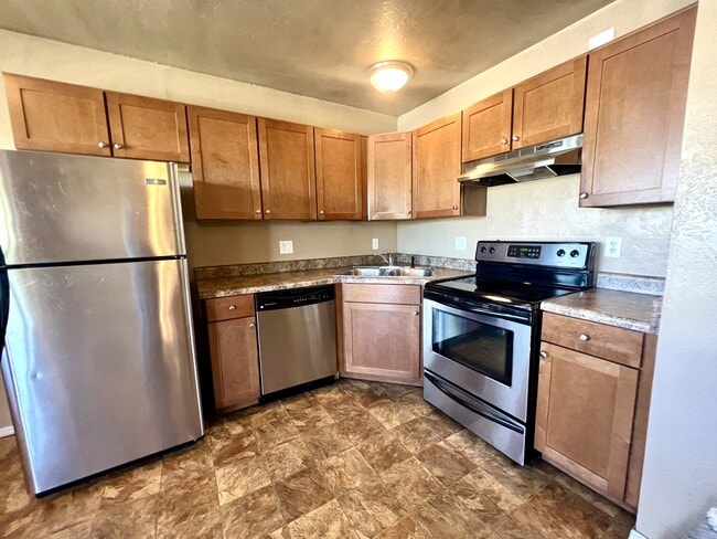 Building Photo - 2821 N Columbus Blvd