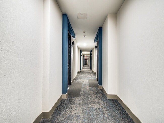 Building Photo - 6107 E Riverside Dr