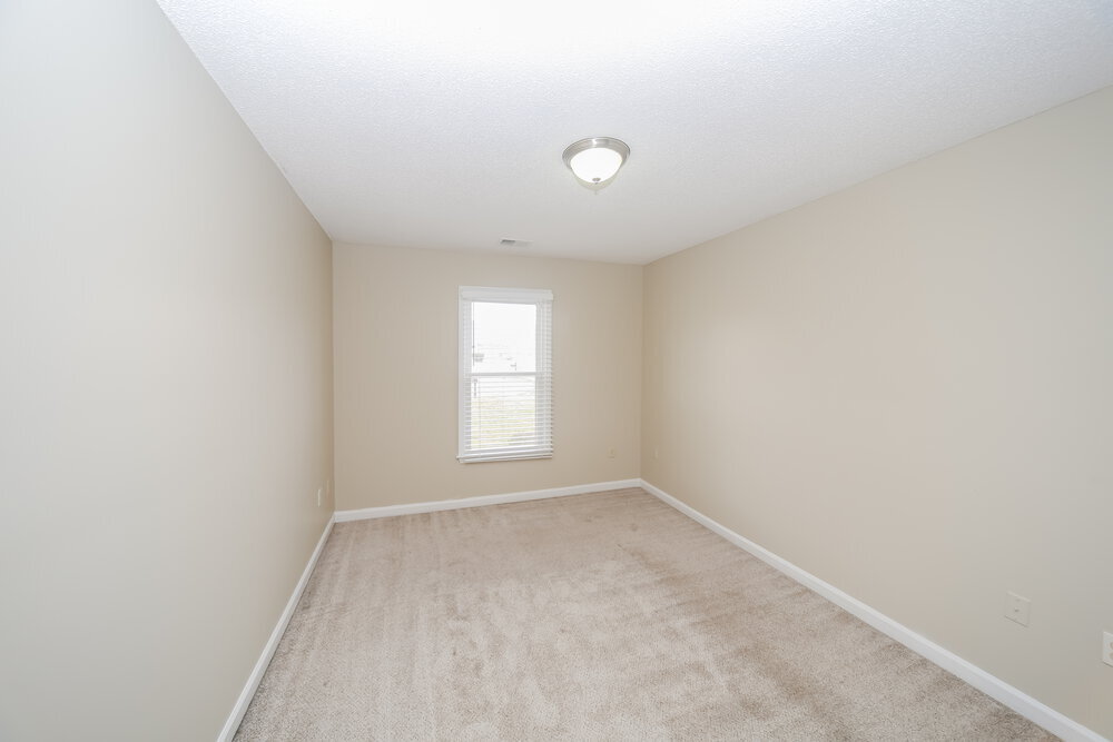 Building Photo - 5495 Philgrove Way