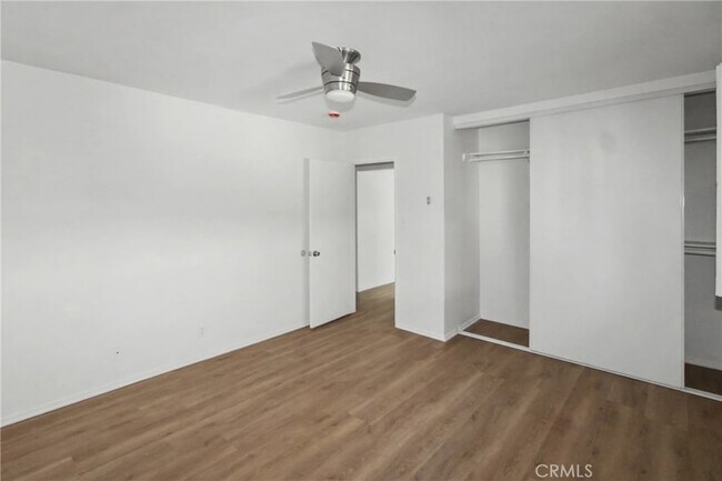 Building Photo - 1010 E 32nd St