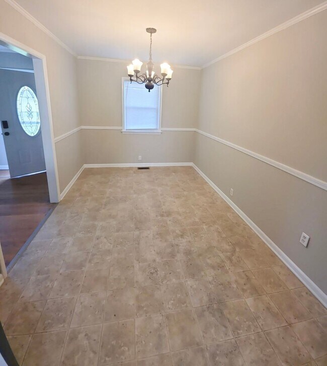 Building Photo - Spacious 3 Bedroom Home with Limited-Time $500 Move-In Special