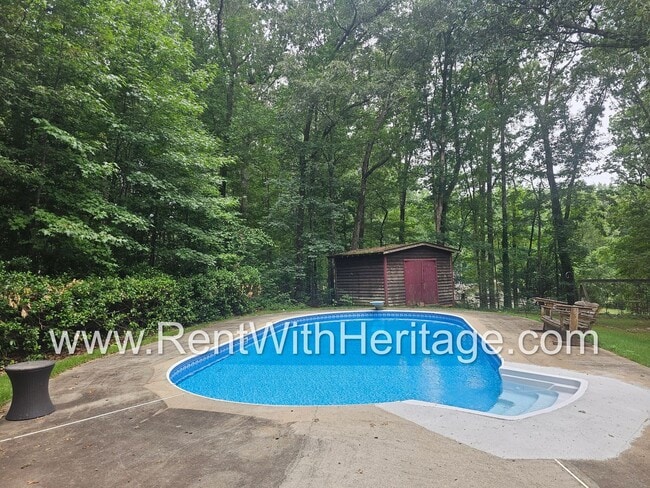 Building Photo - WOW! GORGEOUS HOME / PARTIAL FINISHED BASEMENT / RESORT STYLE POOL/ ALEXANDER HIGH SCHOOL
