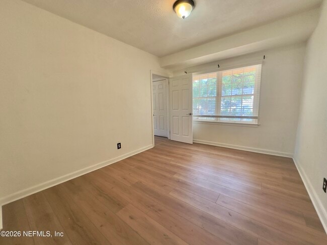 Building Photo - 2051 Danese St