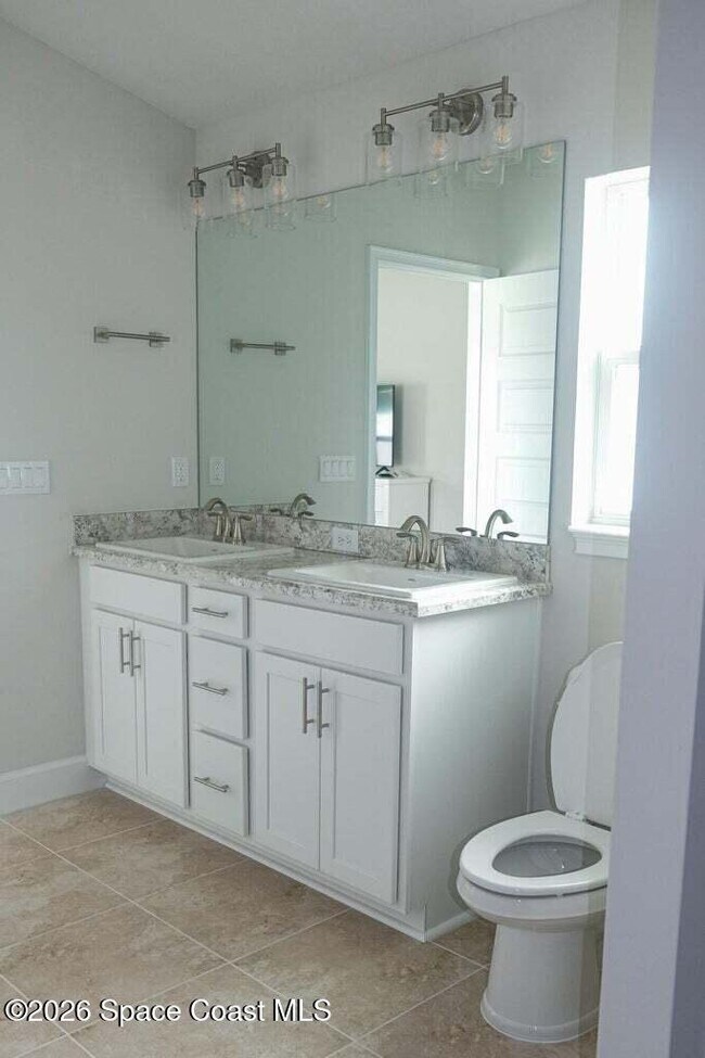 Building Photo - 8674 Pavia St