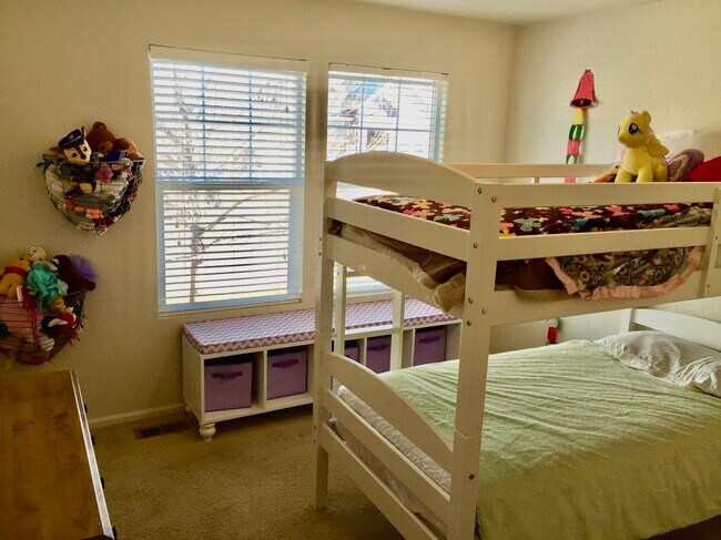 Building Photo - 12651 Jersey Cir E