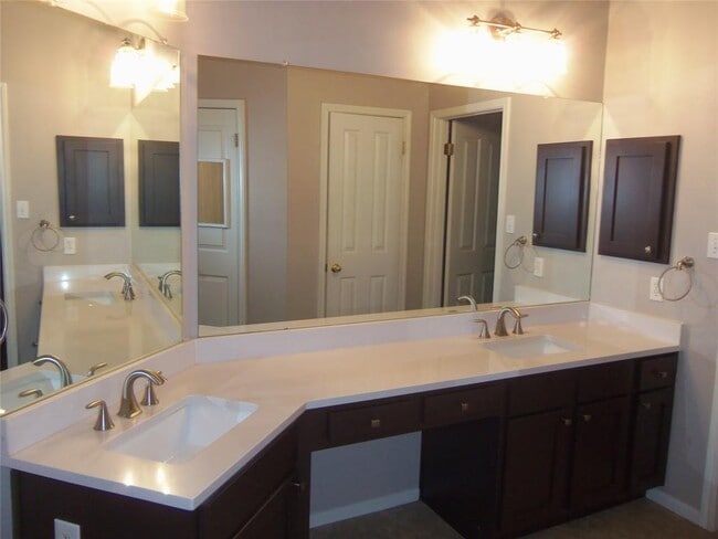 Building Photo - 8916 Colberg Dr