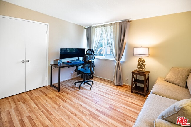 Building Photo - 27003 Rio Prado Dr