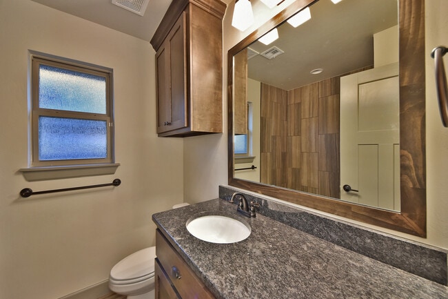 Building Photo - Home in Deer Creek Schools + 4 Bedrooms + 3 car Garage + The Grove Addition