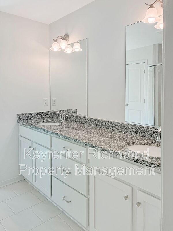 Building Photo - 6519 White Rock Ter