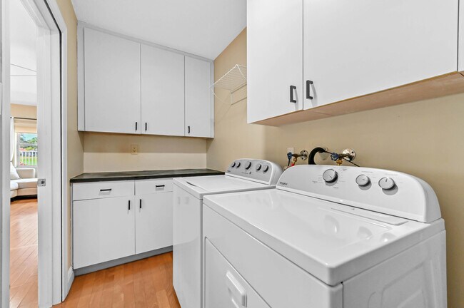 Building Photo - 17309 Balboa Point Way