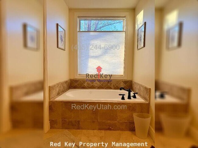 Building Photo - 739 Elk Meadow Loop