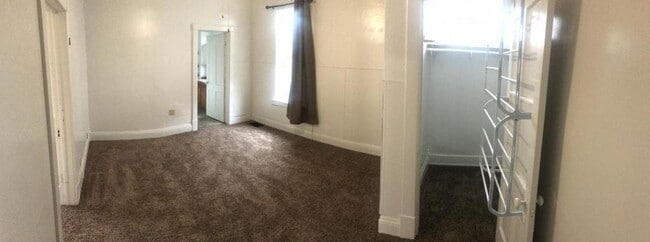 Building Photo - 645 Logan St