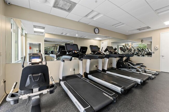 Building Photo - 1600 Barton Springs Rd