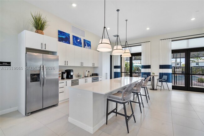 Building Photo - 4957 Oakmont Dr